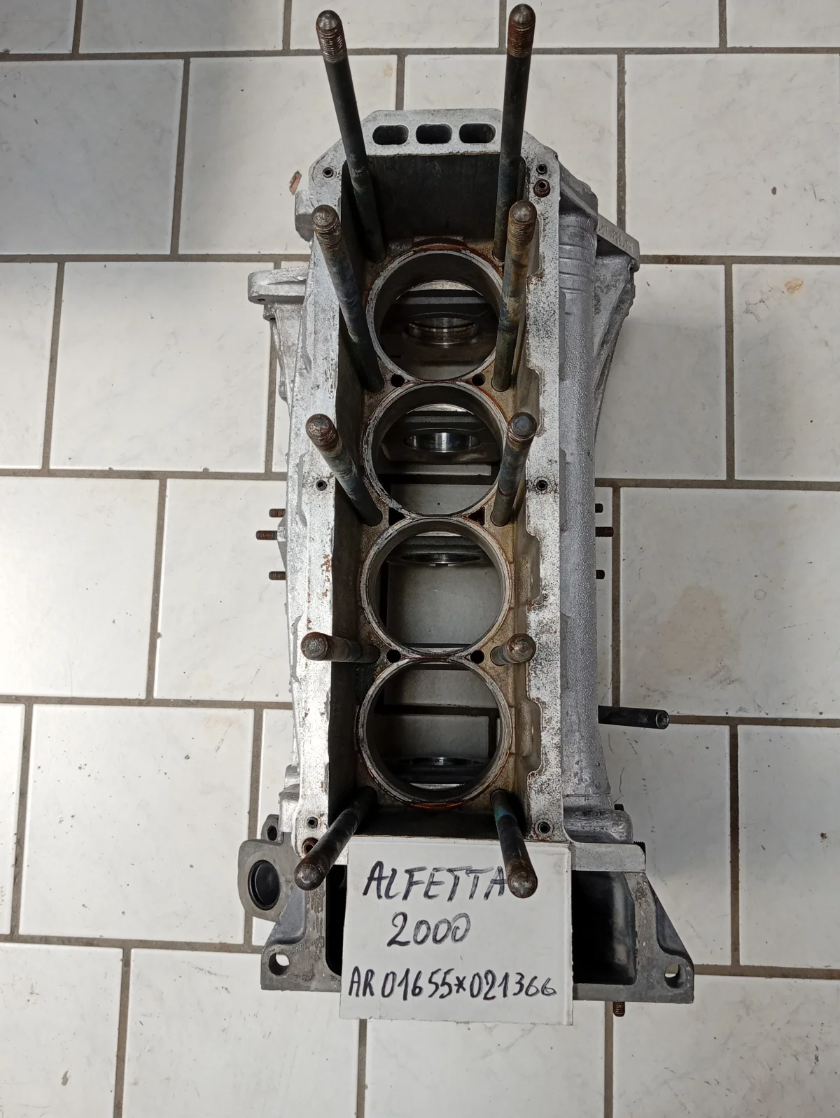 Bloc moteur Alfa Romeo Alfetta 2000 - Équipements Auto - Nice (06300)