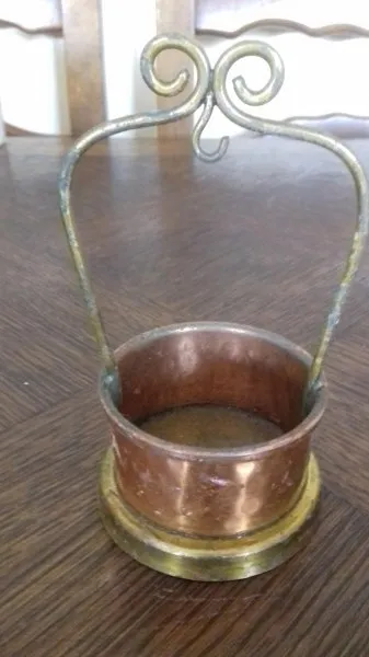 Petit objet décoratif en laiton et cuivre - Collection - Saint-Satur (18300)