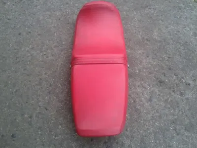 Selle honda vf 1000 r 1988 - Équipements Moto - Dampleux (02600)