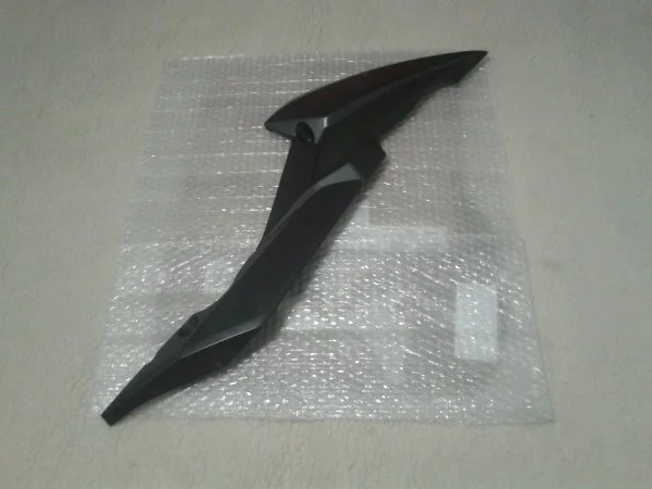 Flanc carénage droit suzuki 750 gsxs 2017 - Équipements Moto - Compiègne (60200)