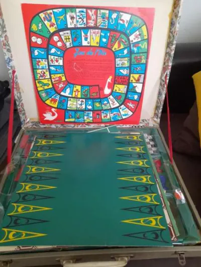 Ancienne malette de jeux- dames , loto , petits ch - photo 4