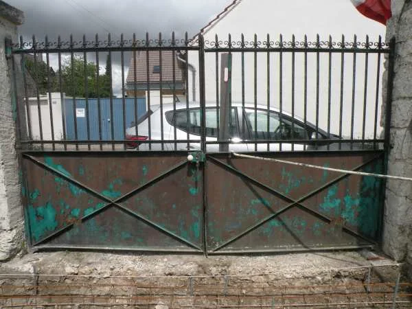 Ancien portail en fer forgé - Collection - Corbeilles (45490)