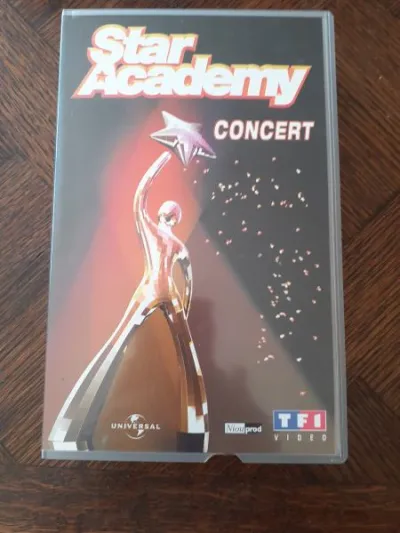 Cassette vhs " star acadimy" - CD, DVD & Vinyles - Saint-Satur (18300)