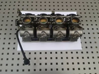 Rampe carburateur kawasaki zxr 400 1990 - photo 2