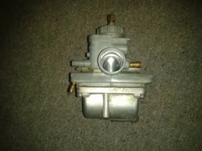 Carburateur droit yamaha 125 rdx 1981 - Équipements Moto - Compiègne (60200)