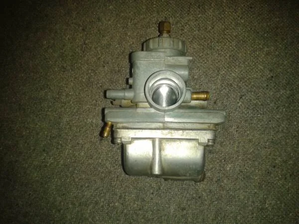 Carburateur droit yamaha 125 rdx 1981 - Équipements Moto - Compiègne (60200)