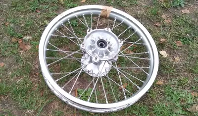 roue arriére kawasaki 125 kmx 1998 - Équipements Moto