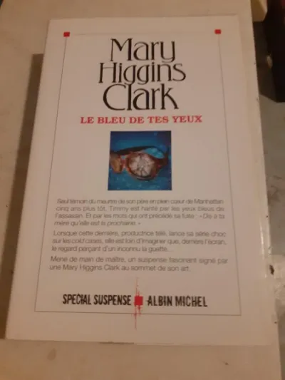 Livre mary higgins clark "le bleu de tes yeux" - Livres - Saint-Satur (18300)
