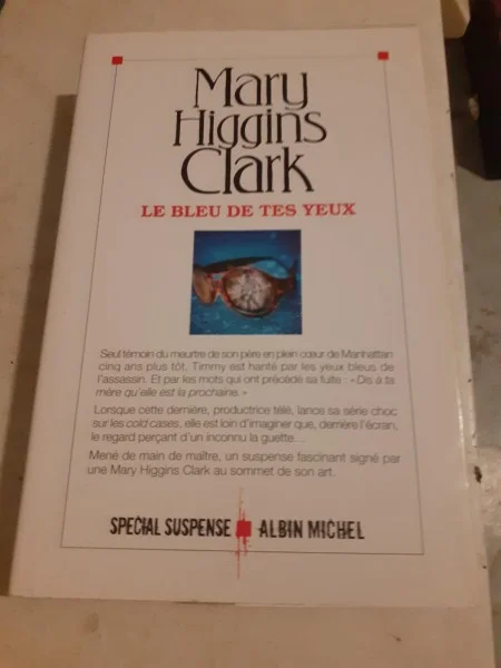 Livre mary higgins clark "le bleu de tes yeux" - Livres - Saint-Satur (18300)