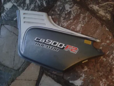 Cache latéral gauche honda cb 900 bol d or f2 1979 - Motos & Scooters