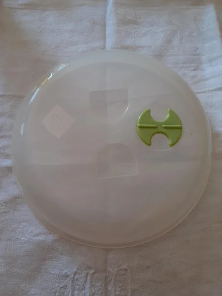 Couvercle anti-éclaboussure pour micro-ondes n°2 a - Collection - Saint-Satur (18300)