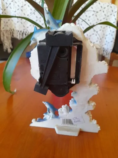 Pendule de table en céramique avec dauphin - Décoration - Saint-Satur (18300)