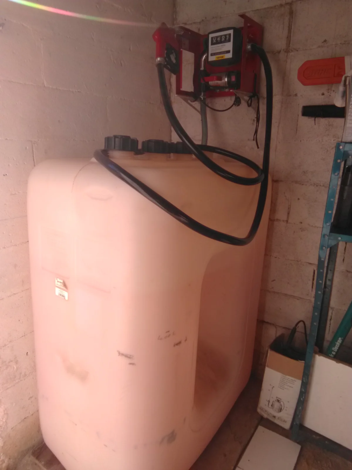 CUVE FIOUL ET POMPE AUTOMATIQUE ELECTRIQUE - Bricolage - Lambesc (13410)