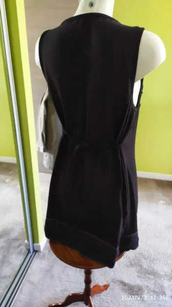 Robe noire t 38 motifs brun clair - Vêtements Femme - Florange (57190)