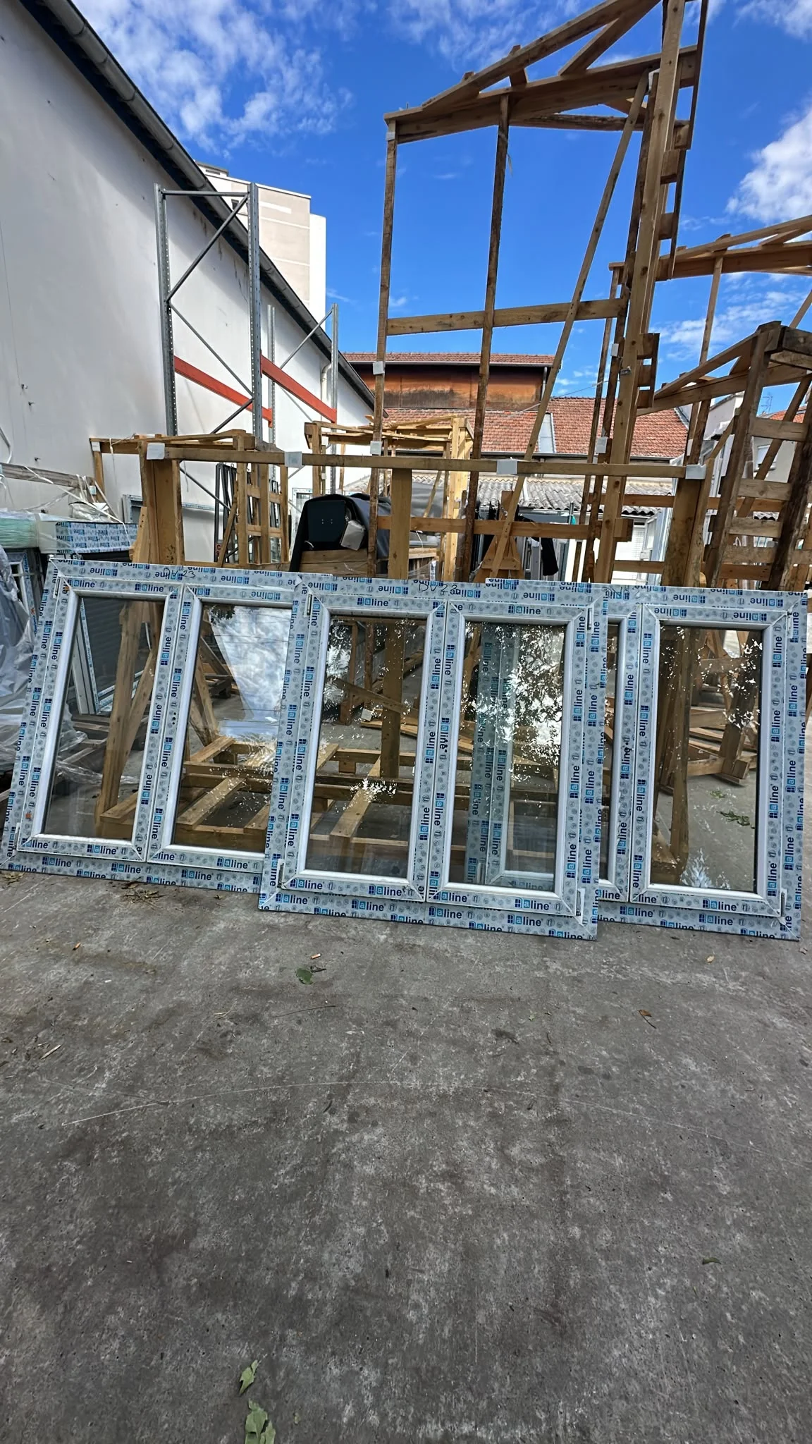 Fenêtre PVC blanc 2 vantaux Haut 1270/ Larg 1200 - Bricolage - Quincieux (69650)