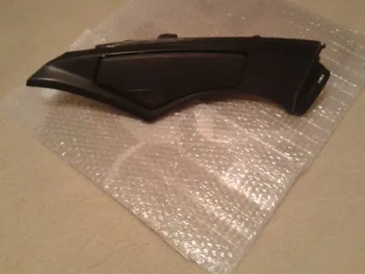 Intérieur vide poche gauche suzuki 650 bandit 2014 - photo 2