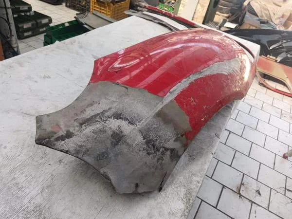 Partie avant de l'aile avant droite de ferrari 360 - Équipements Auto - Nice (06000)