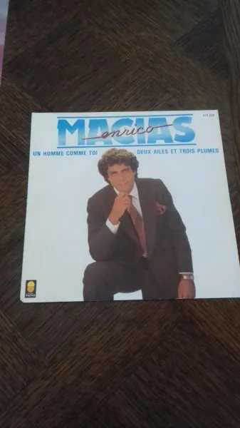 45 t enricos macias "un homme comme toi " - CD, DVD & Vinyles - Saint-Satur (18300)