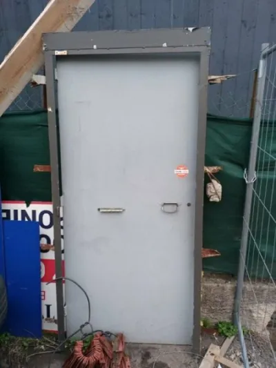 Bloc-porte métallique avec barre antipanique menui - photo 4