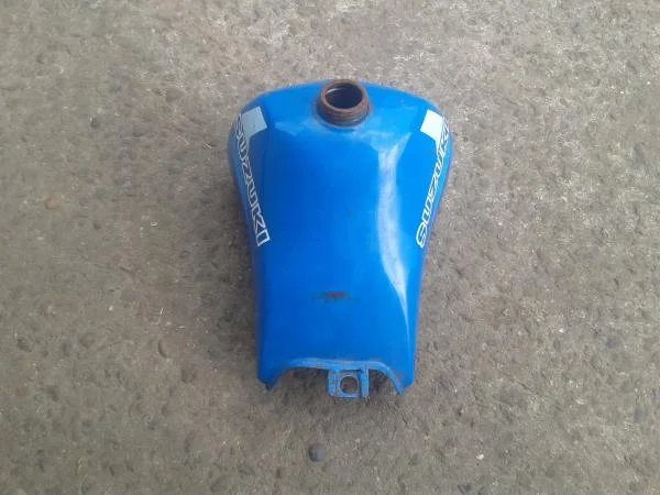 Réservoir suzuki 80 rhx 1989 - Équipements Moto - Dampleux (02600)