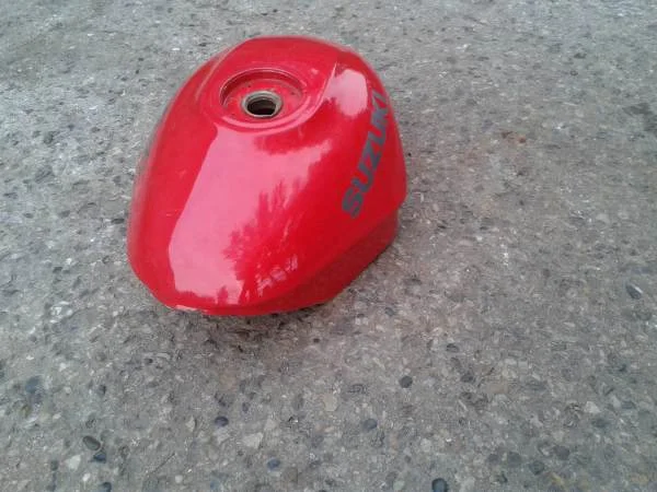 Réservoir suzuki 750 gsxf 1991 - Équipements Moto - Dampleux (02600)