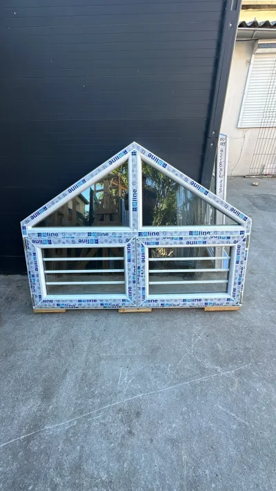Fenêtre pvc blanc deux vantaux avec une imposte - Bricolage