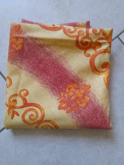 Nappe de table ronde jaune orangé tribal - Décoration - Saint-Satur (18300)