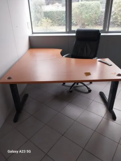 Mobilier de bureau et matériel bureautique - photo 3