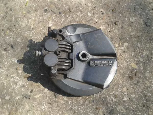 Étrier avant avec flasque honda 400 cbx 1985 - Équipements Moto - Dampleux (02600)