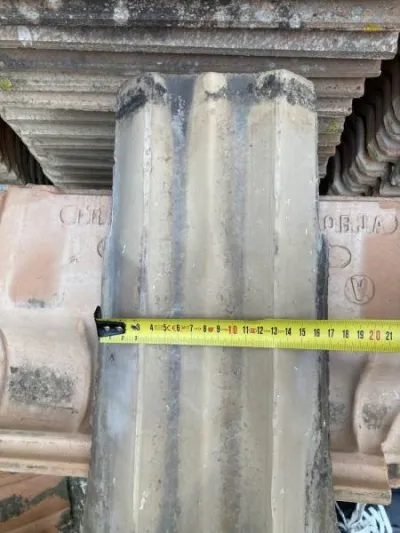 Tuile canal stop petit modèle - Bricolage - Béziers (34500)