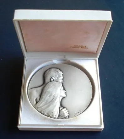 Médaille très moche ! mais pas chère ! - Collection - Monnetier-Mornex (74560)