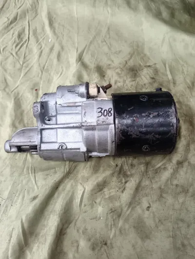 Dèmarreur pour Aston Martin DB5 - Équipements Auto - Nice (06300)