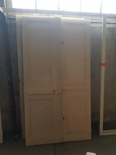 Porte moulurée - Portes & Fenêtres - Montpellier (34000)