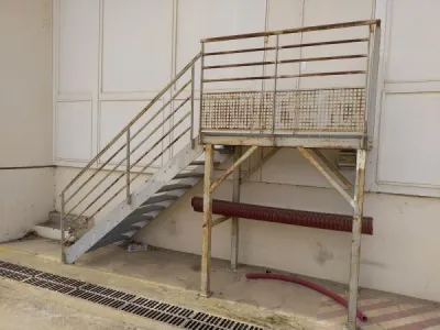 Escalier de service métallique - photo 2