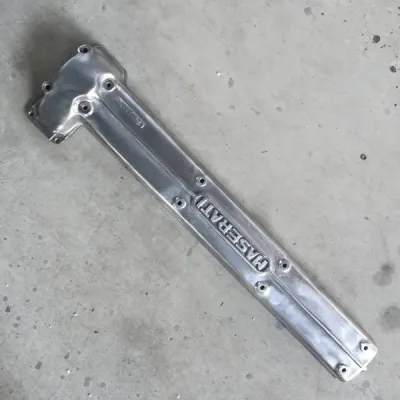 Couvercle soupapes maserati 3500 gt - photo 2