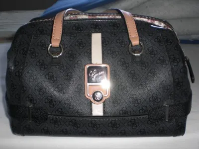 Sac a main guess - porte feuille guess original - Sacs & Maroquinerie - Sochaux (25600)